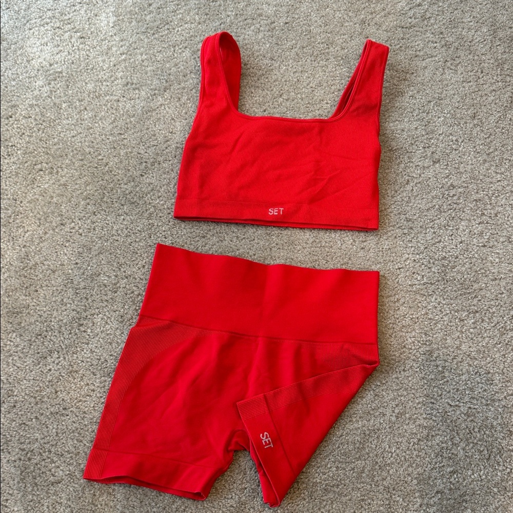 SET Active Seamless Set